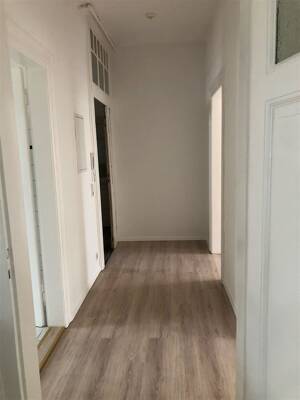 2 Raum Wohnung mit Balkon und möblierter Küche zu vermieten – 4600 Altenburg – Vorschaubild 2