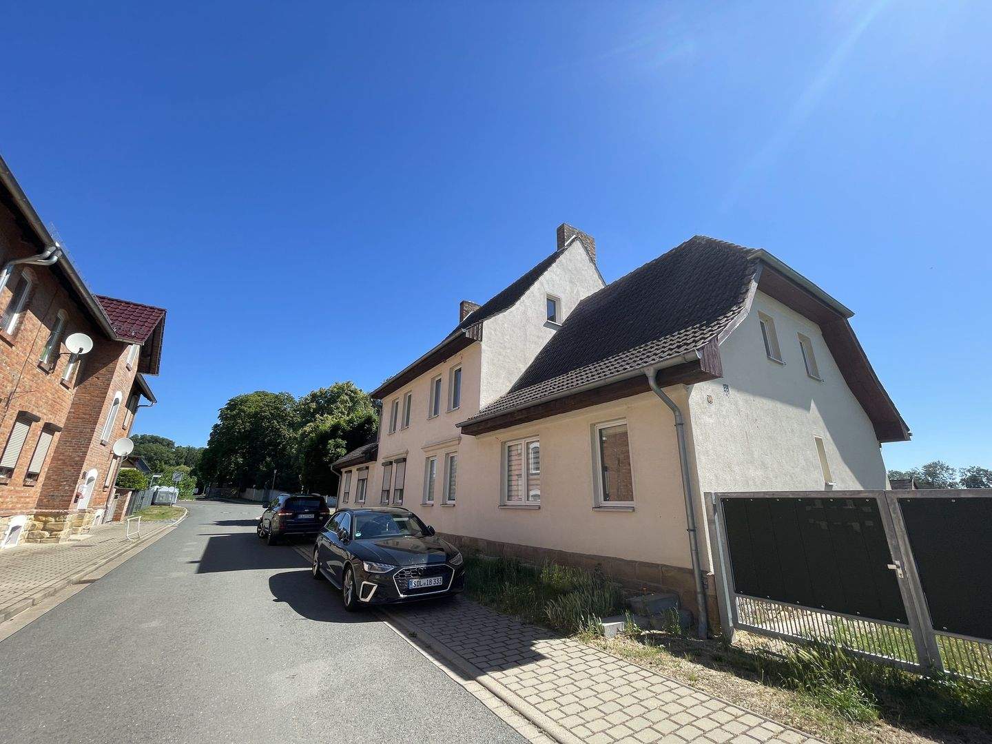 Mehrfamilienhaus mit Potential – Oschersleben – Bild 1 von 3