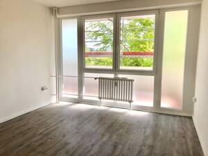 renovierte 3-Zimmer-Wohnung mit Vollbad und Balkon – 24109 Kiel – Vorschaubild 5
