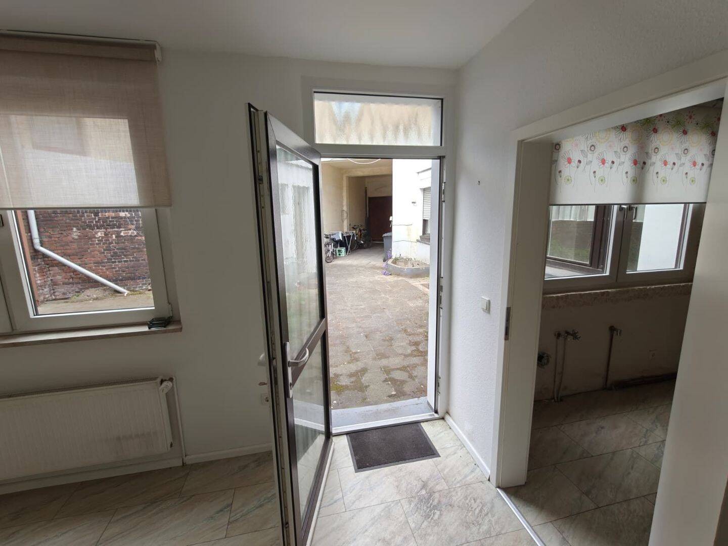 Zentrale, barrierearme 3-Zimmerwohung, optional mit Garage – Duisburg – Vorschaubild 8