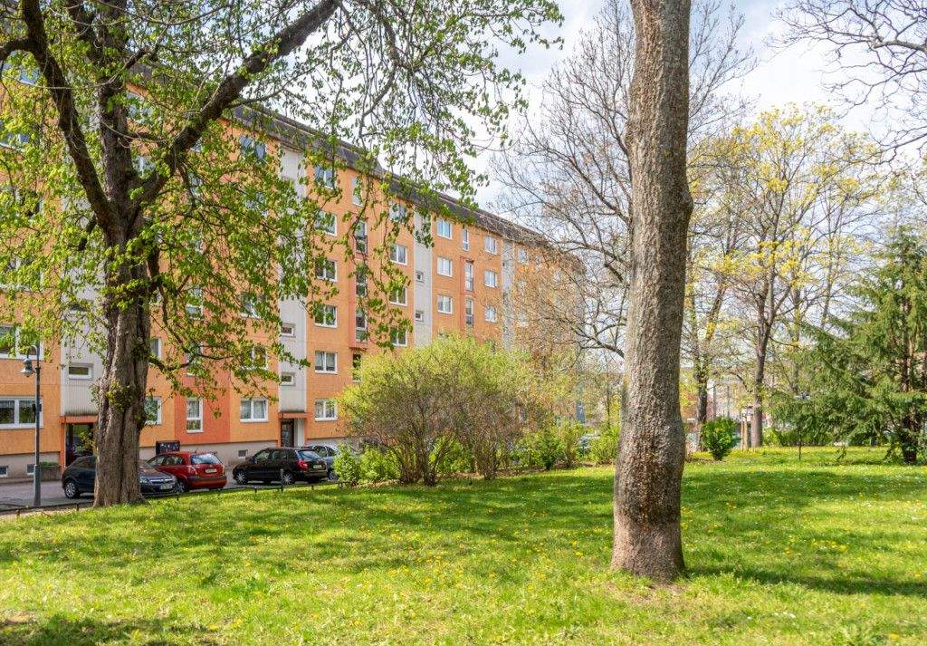 2-Raum-Wohnung mit Balkon auf dem südlichen Sonnenberg