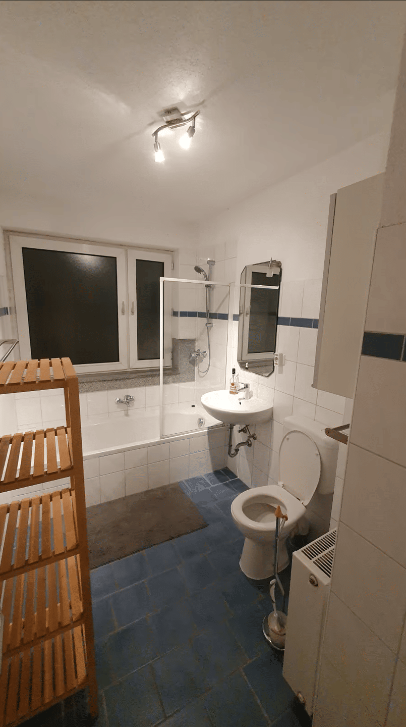 Helle, zentrale 2-Zi.-Wohnung mit EBK, teilmöbliert & WG-geeignet – Nürnberg – Vorschaubild 7