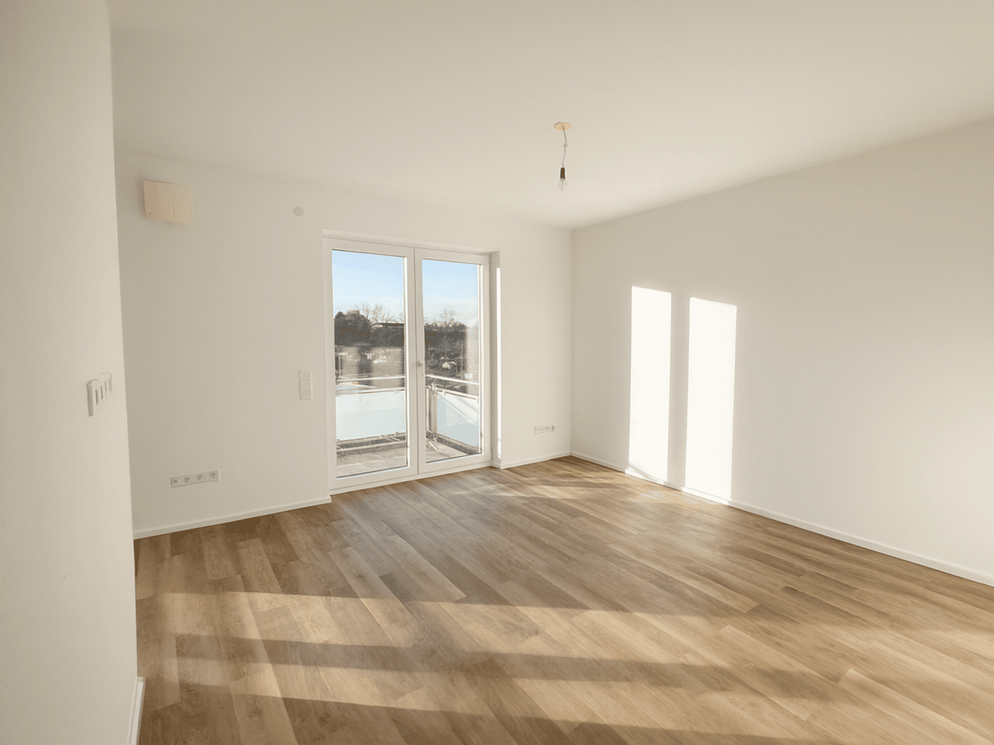 MIETKAUF möglich: Erstbezug helle Wohnung mit Aufzug, Tiefgarage & Fernblick – Augsburg – Vorschaubild 4