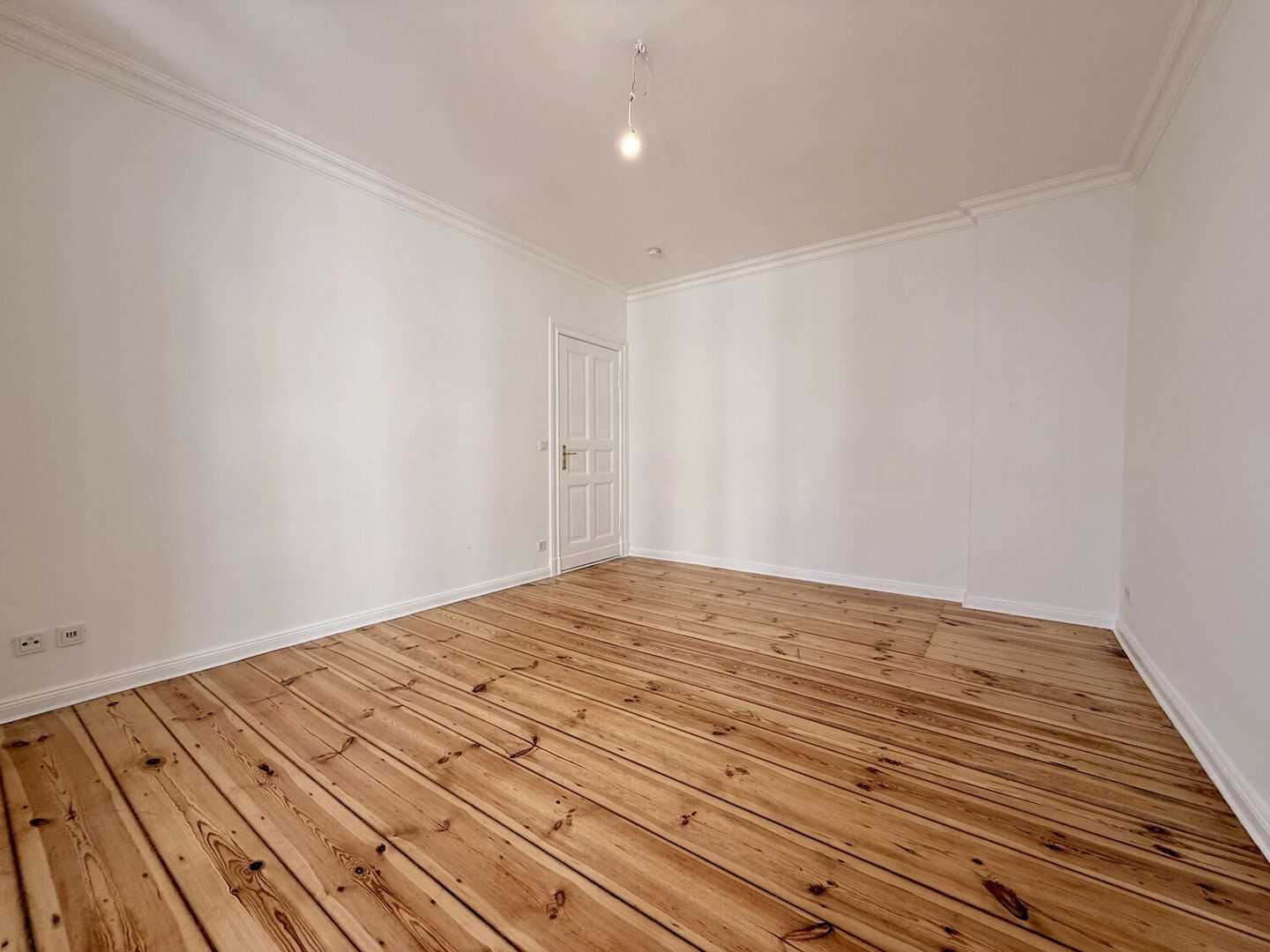 Stilvoller Altbau im 3. OG: Lichtdurchflutet, renoviert & mit Balkon zum ruhigen Innenhof – Berlin – Vorschaubild 8