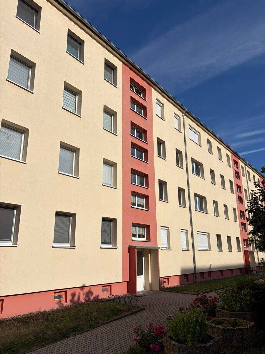 Geräumige 4-Raum-Wohnung mit zwei Balkonen