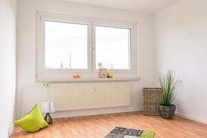 4-Raum-Wohnung mit Balkon und den Spielplatz im Wohnumfeld – 9120 Chemnitz – Vorschaubild 3