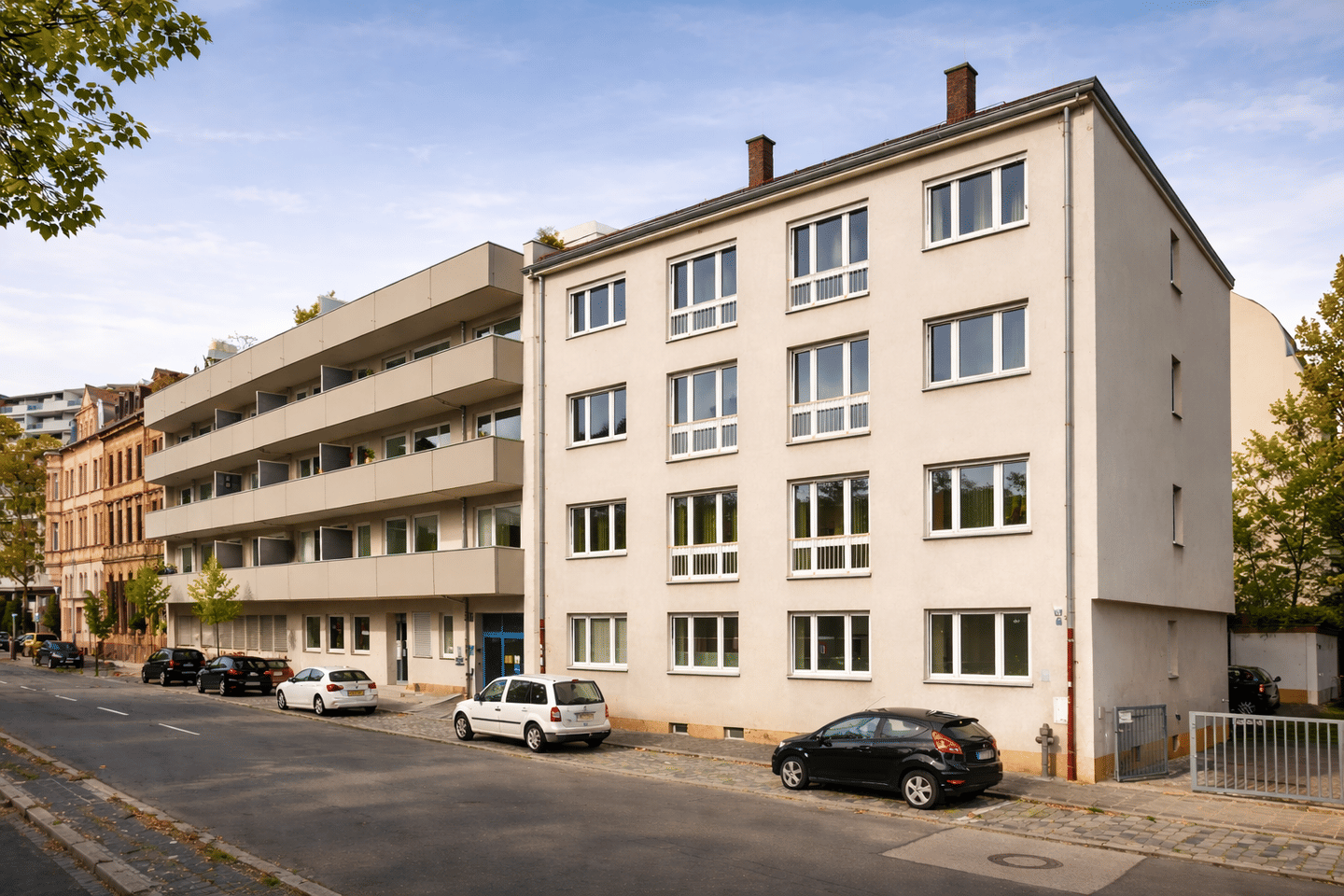 Stadtlage trifft PARKBLICK – Helle Wohnung mit Ausblick in den Park – Nürnberg – Vorschaubild 3