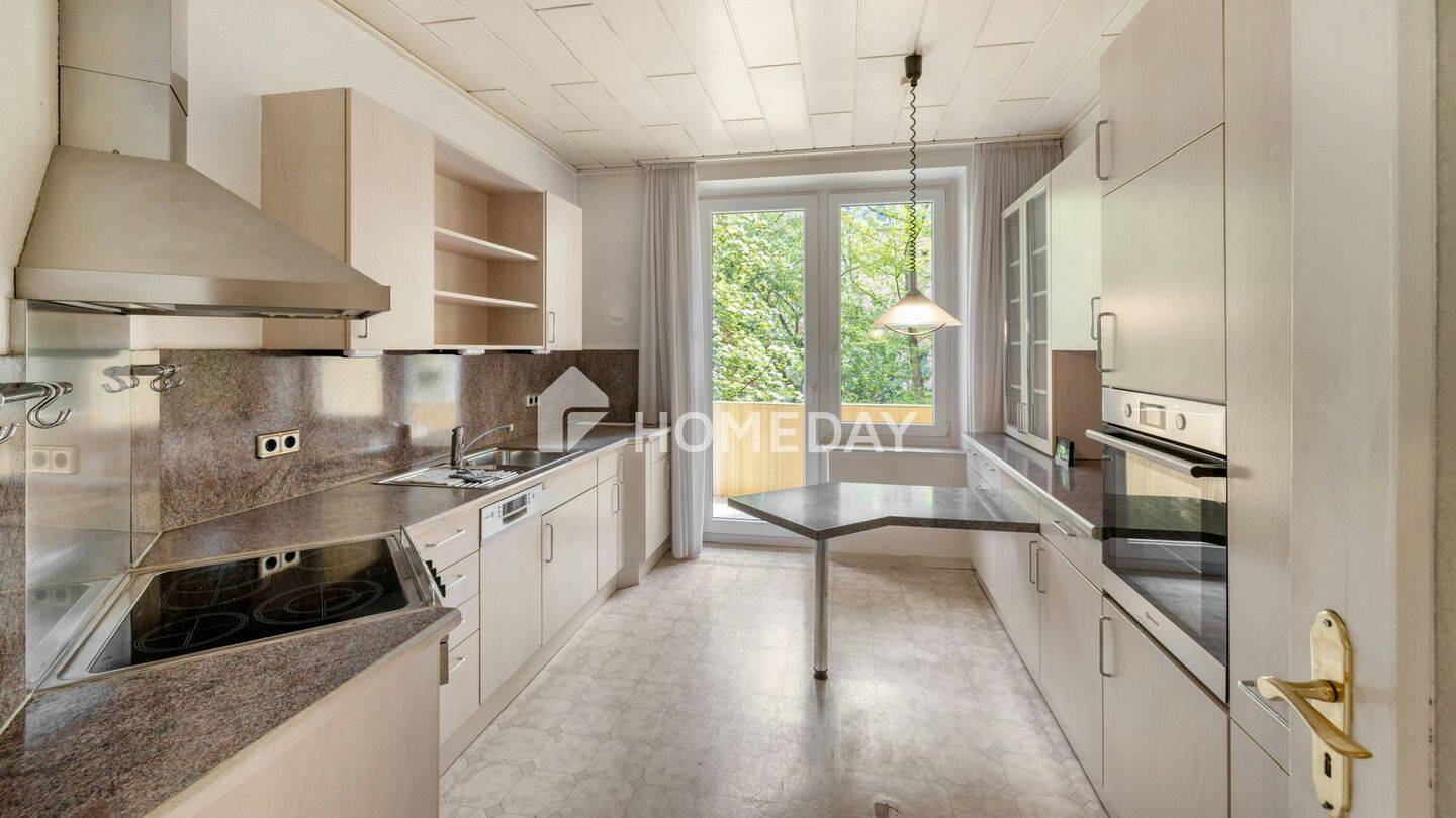 Charmante Altbauwohnung mit 4 Zimmern, Balkon, großer Loggia & opt. TG-Stellplatz – Nürnberg – Vorschaubild 3