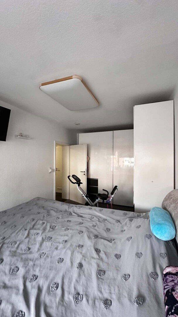Großzügige 4-Zimmer-Eigentumswohnung mit Balkon in Duisburg-Rheinhausen - provisionsfrei von privat – Duisburg – Vorschaubild 5