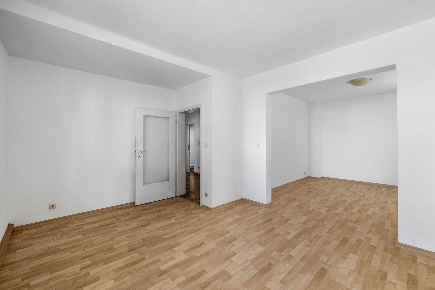 *KÄUFER-PROVISIONSFREI*: Familienfreundliches EFH mit Garage und Nebengebäude in A-Oberhausen – Augsburg – Vorschaubild 2