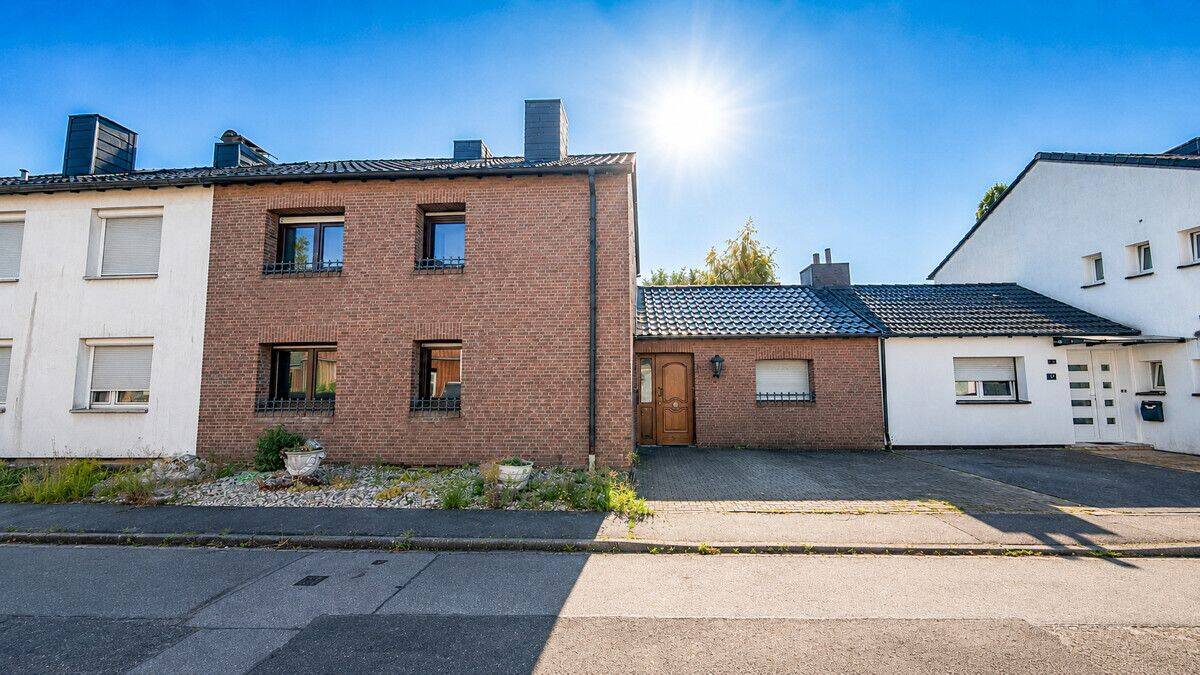 Doppelhaushälfte mit großem Grundstück in Herzogenrath-Straß – Herzogenrath – Vorschaubild 2