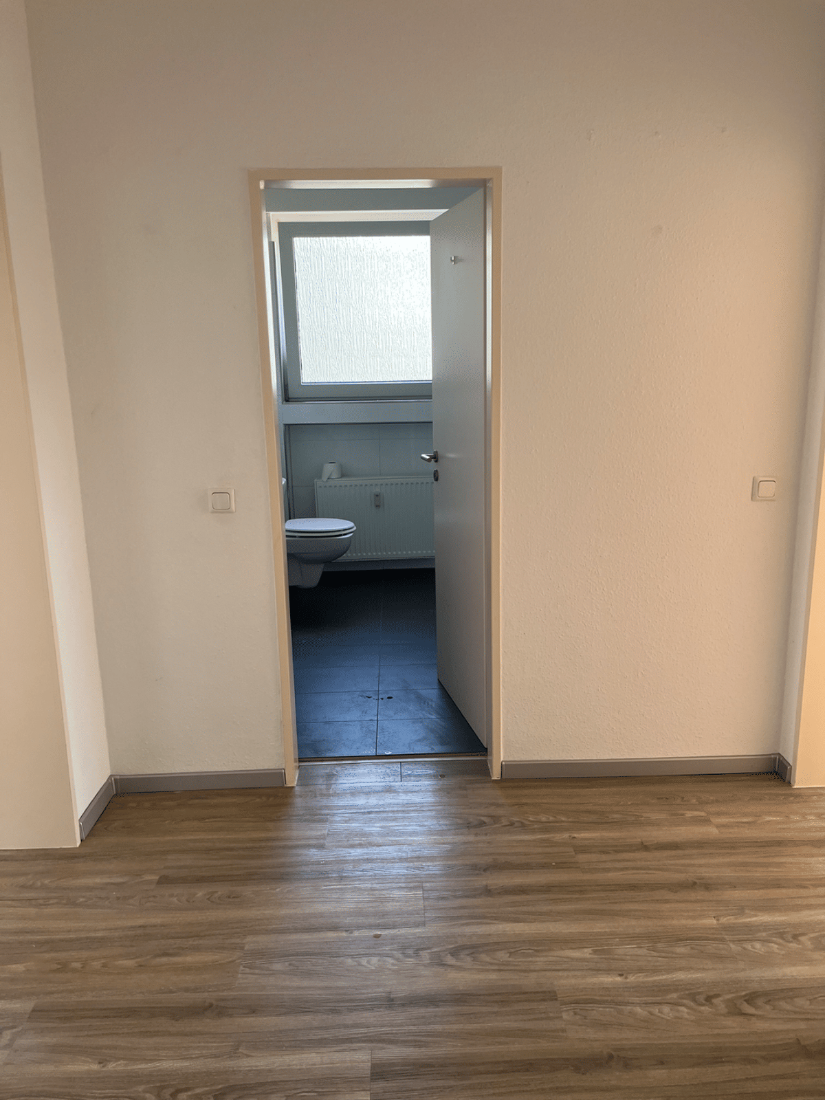 Schöne 2 Zimmer-Wohnung in Herdecke – 58313 Herdecke – Bild 1 von 9