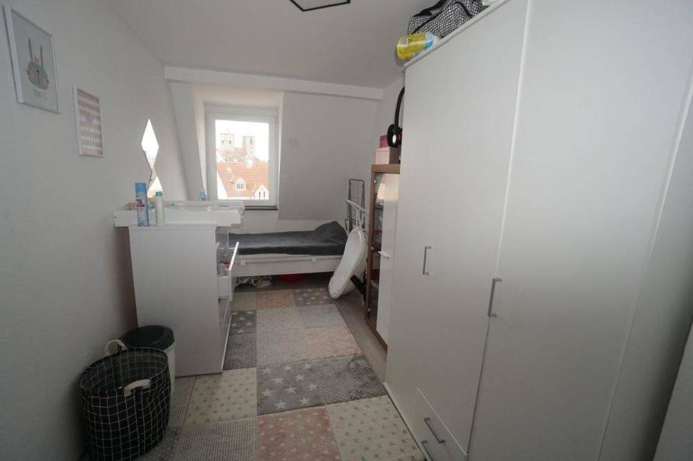 Kompakte Dachwohnung in zentraler Lage – Augsburg – Vorschaubild 3