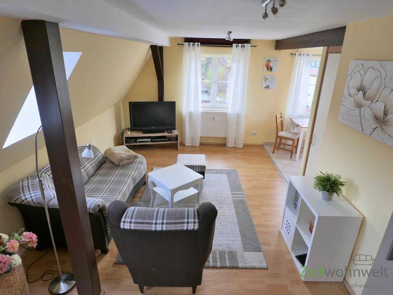 (EF1337_M) Dresden: Briesnitz, geschmackvoll möblierte, preiswerte Maissonette-Wohnung mit PKW-Stellplatz
