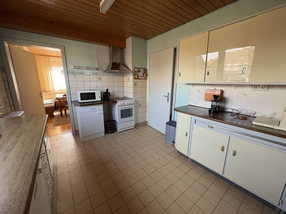 Sehr gepflegtes, älteres 2 Familienhaus mit Garagen und Schuppenanbau in Randlage Kreßberg – Kreßberg – Vorschaubild 5