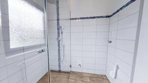 Alle unter einem Dach. Geräumiges Zweifamilienhaus in Erlangen-Frauenaurach. – 91056 Erlangen – Vorschaubild 8