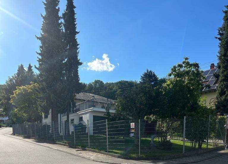FREISEN! Freistehendes, großzügiges Komforthaus mit großer Einliegerwohnung, Wintergarten, Terrasse, Garten und Doppelgarage (+Tor-Zufahrt Rückseite) – Freisen – Vorschaubild 5