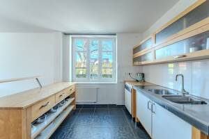 Elegantes Stadthaus mit Wohlfühlgarten und lichtdurchflutetem Wellness-Dachgeschoss – 13129 Berlin – Vorschaubild 8