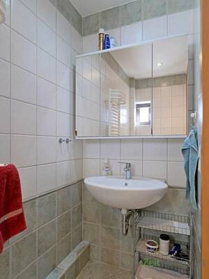 (EF0860_M) Erfurt: Hochheim, neu möbliertes 2-Zimmer-Apartment mit separatem Hauseingang für Wochenendheimfahrer – 99094 Erfurt – Vorschaubild 8