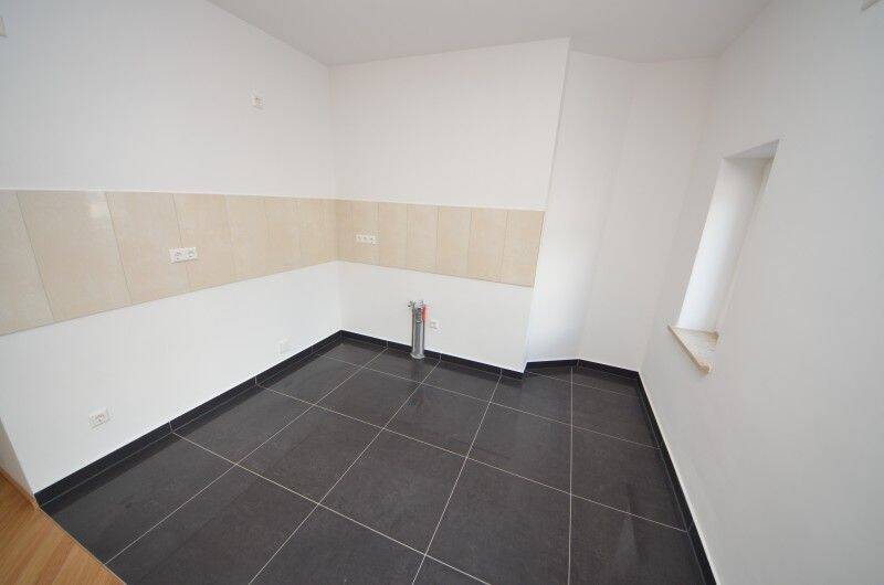 Moderne 4-Zimmerwohnung im Lutherviertel mit Balkon, Fußbodenheizung und Parkettboden! – Chemnitz – Vorschaubild 5