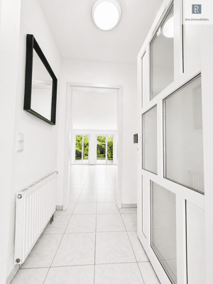 Perfekt für Familien - Reihenmittelhaus in Köln-Weiß mit ca. 100 m² Wfl, Garten, Balkon & Garage – 50999 Köln – Vorschaubild 2