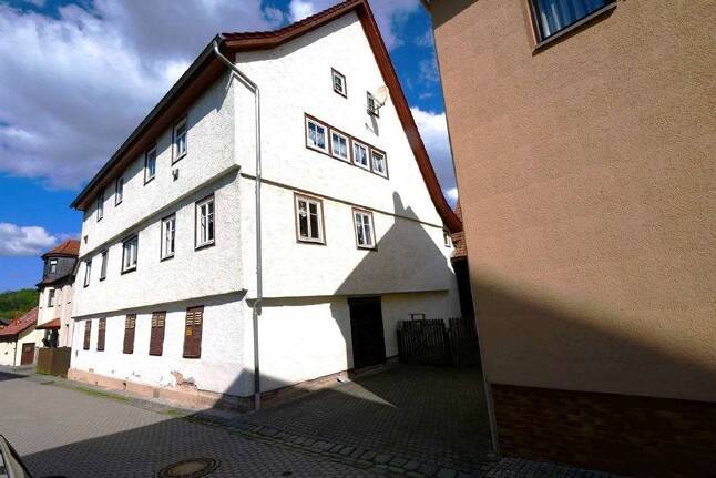 3-Familienhaus im Einzeldenkmal teilsaniert in der Ortsmitte der Gemeinde Frankenblick OT Schalkau – Schalkau – Vorschaubild 2