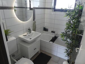 Zwei Häuser in ruhiger Lage von Bergen-Enkheim - vielseitige Möglichkeiten für Wohnen und Vermieten! – 60388 Frankfurt am Main – Vorschaubild 6