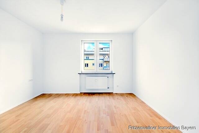 "Lichtdurchflutete 5-Zimmer-Wohnung mit Aufzug in gefragter Wohnlage" – Augsburg – Vorschaubild 8
