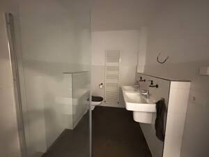 Bezugsfreie 3-Zimmer-Wohnung mit Pkw-Stellplatz und 2 Balkonen in Berlin – 12527 Berlin – Vorschaubild 8
