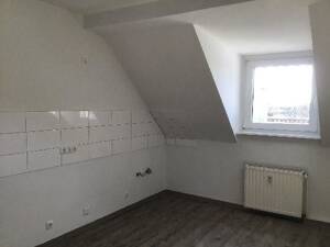 *2-Zimmer-Wohnung im Dachgeschoss - 8 Gehminuten zum HBF* – 47057 Duisburg – Vorschaubild 4