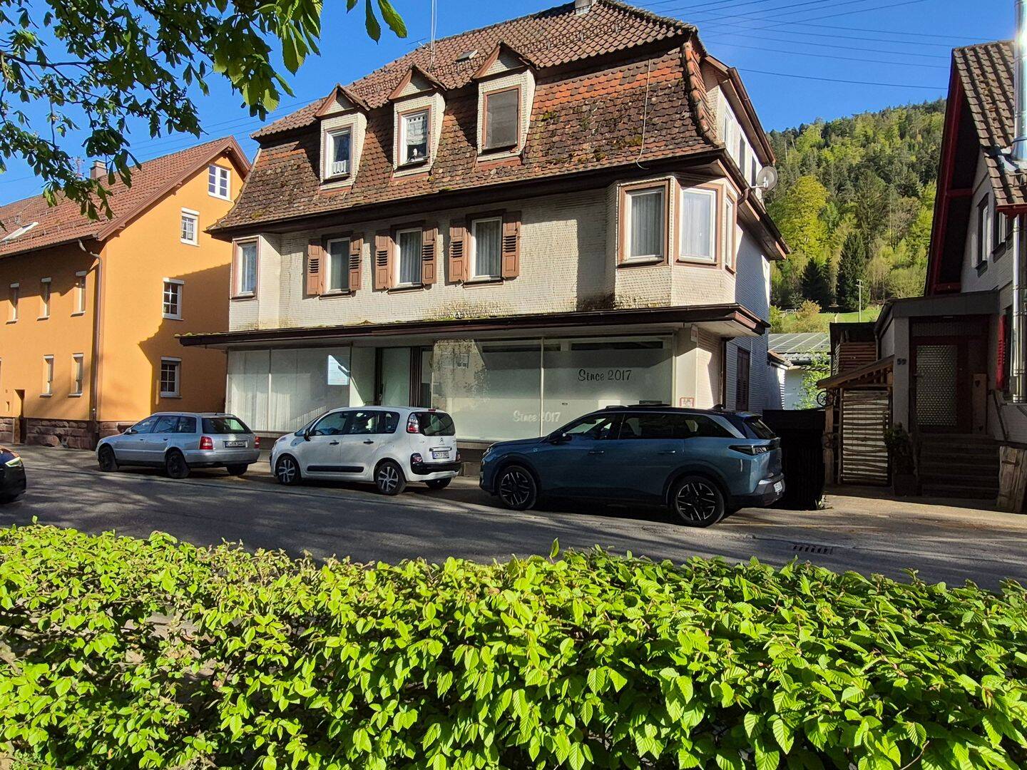 ***Hier ist Wohnen und Arbeiten möglich!*** – Bad Wildbad – Bild 1 von 9