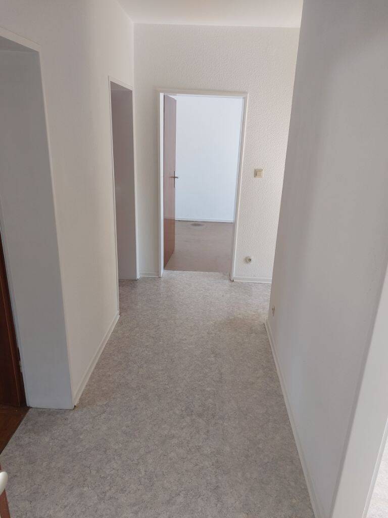 Helle, ruhige Wohnung mit Balkon in Nebenstraße in zentraler Lage nahe Rehwiesen – Kassel – Vorschaubild 4