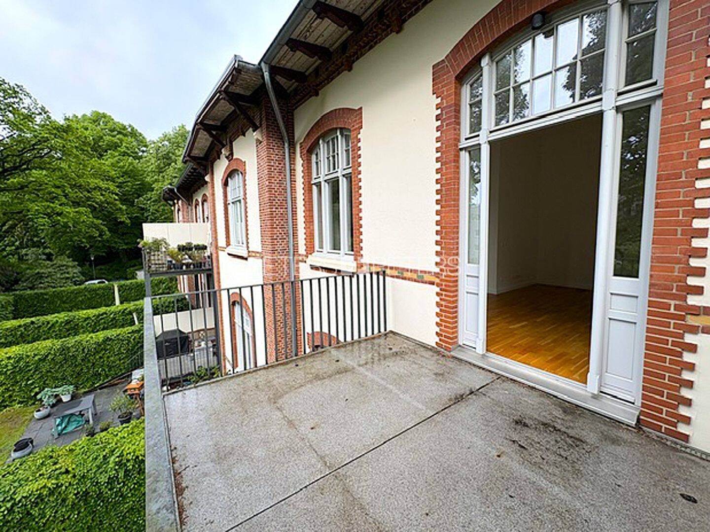 Historischer Altbau trifft modernen Komfort – Hamburg – Vorschaubild 2