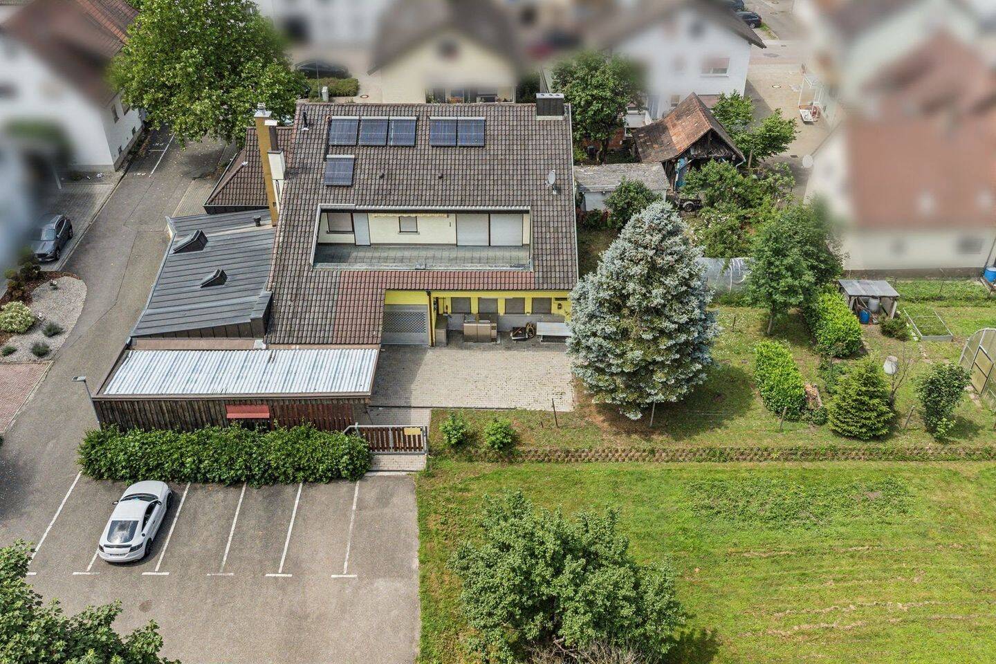Im Alleinauftrag: Haus mit großer Wohnung (OG) und Gewerbefläche für Metzgerei (EG) in Sinzheim/Baden-Baden – Sinzheim – Vorschaubild 4