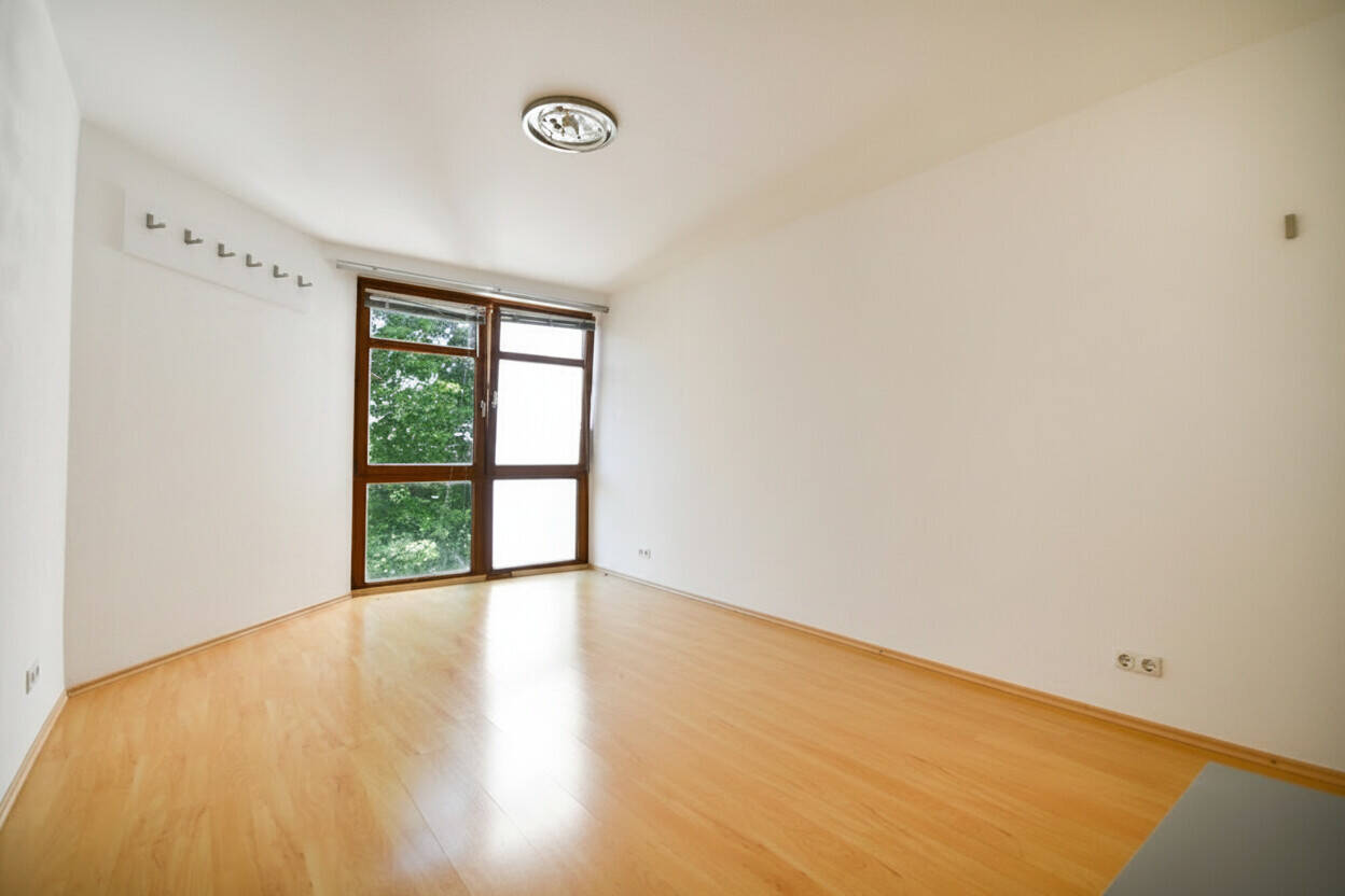 VON POLL | Helle 3-Zimmer-Wohnung mit Tiefgaragenstellplatz und Kapitalanlage-Potenzial – Nürnberg – Vorschaubild 9