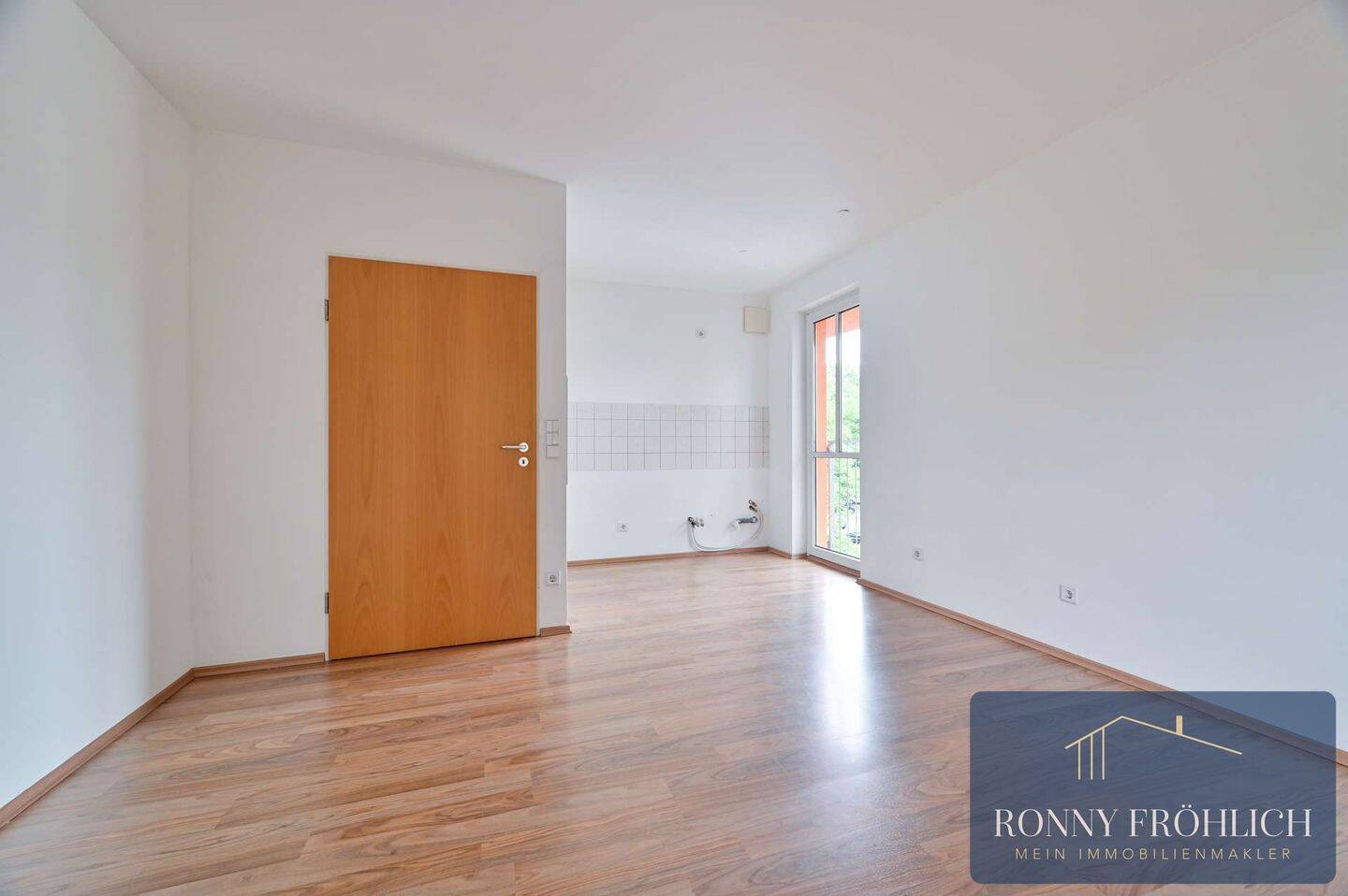 Moderne 2-Raum-Wohnung mit Balkon in zentraler Lage von Chemnitz/Schlosschemnitz – Chemnitz – Vorschaubild 5