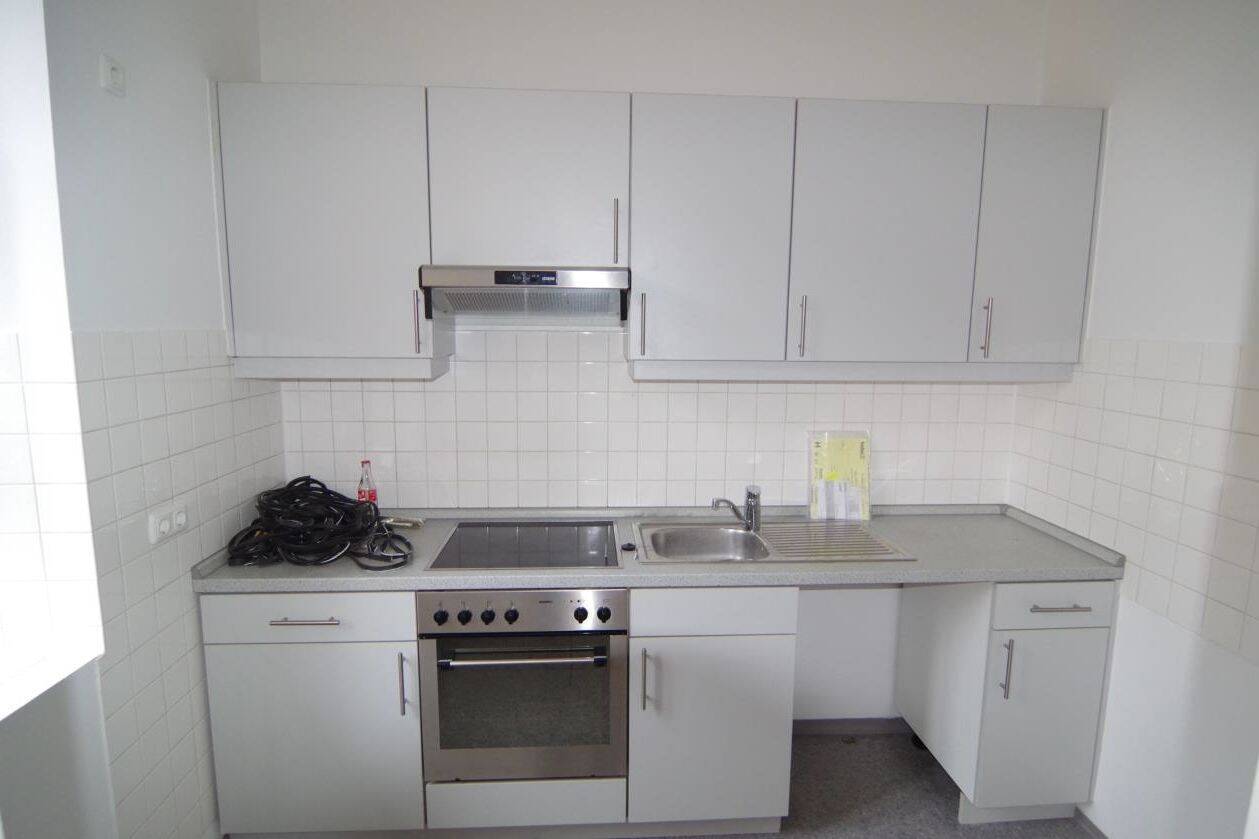 Gepflegte 3-Zimmer-Altbauwohnung im Gärtnerplatzviertel – München – Vorschaubild 3