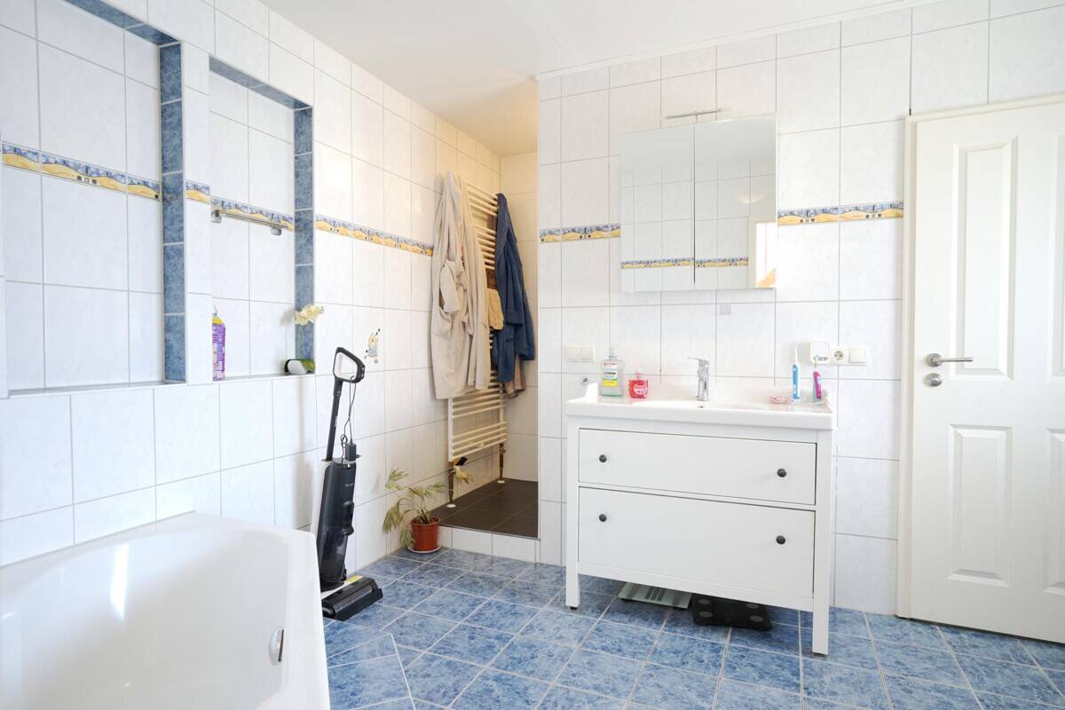 Vielseitig nutzbares Reihenmittelhaus in zentraler Lage – Andernach – Vorschaubild 5