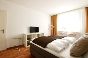 Gemütlich möblierte Wohnung mit Balkon am Zülpicher Platz – 50676 Köln – Vorschaubild 7