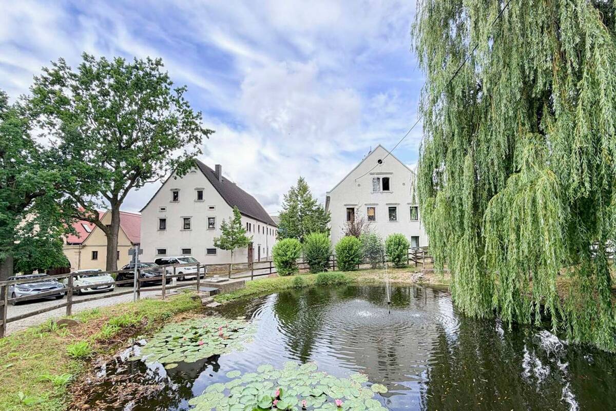 Historischer Dreiseitenhof mit 4 Wohneinheiten und Nutzungspotential in idyllischer Lage – 1156 Dresden – Bild 1 von 9