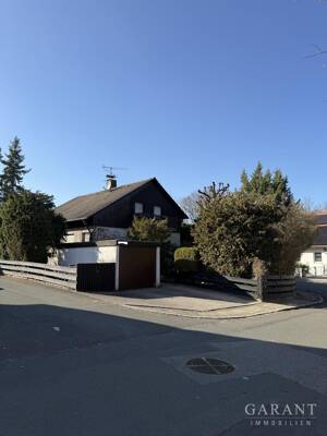 Charmanter Bungalow mit Galerie, Gartenidylle und Garage in Fürth-Vach – 90768 Fürth – Vorschaubild 1