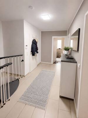 3-Zimmer-Wohnung über zwei Ebenen mit Garten und Garage – Ingolstadt-Zuchering – 85051 Ingolstadt – Vorschaubild 7