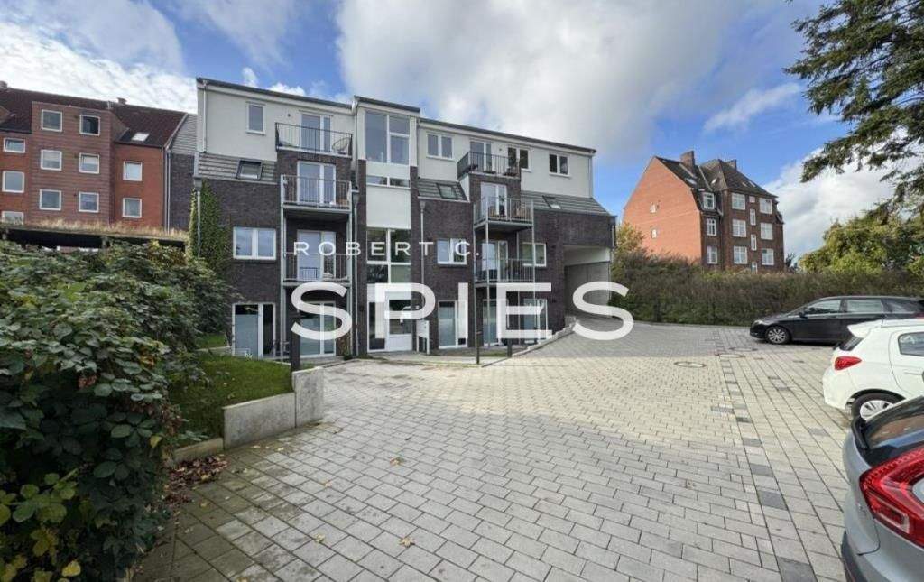 Attraktive Kapitalanlage in Kiel: Neuwertige 2-Zimmer-Wohnung mit Balkon und hoher Energieeffizienz – Kiel – Bild 1 von 8