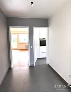 Super Kapitalanlage: Große 3 1/2 Zimmer-Wohnung mit Balkon in modernisiertem Haus! – 70619 Stuttgart – Vorschaubild 7