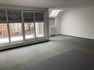 **provisionsfrei** große Maisonetten-ETW mit Terrasse / zentrumsnah in Neunkirchen
