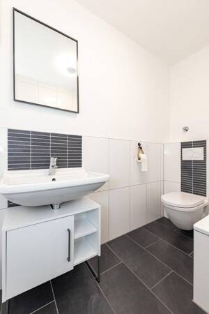 Sonniges Altbau-Juwel am Lindenplatz: Top-effizient saniert mit Süd-Balkon – 40235 Düsseldorf – Vorschaubild 7