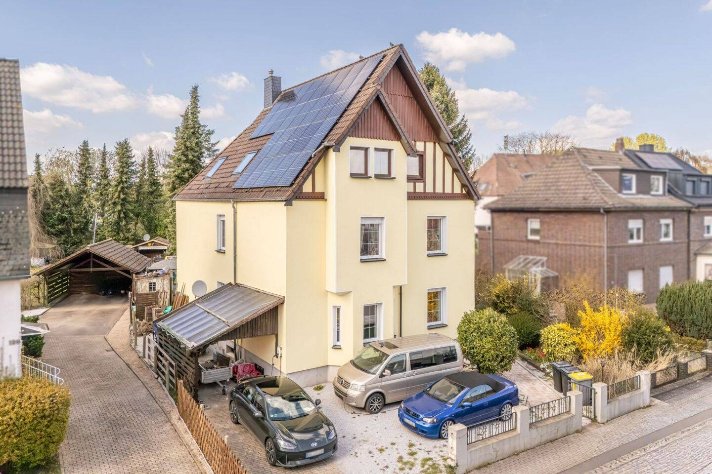 Modernisierter Altbau-Traum (A+) mit PV-Anlage und großem Grundstück in Dortmund Mengede – Dortmund – Vorschaubild 2