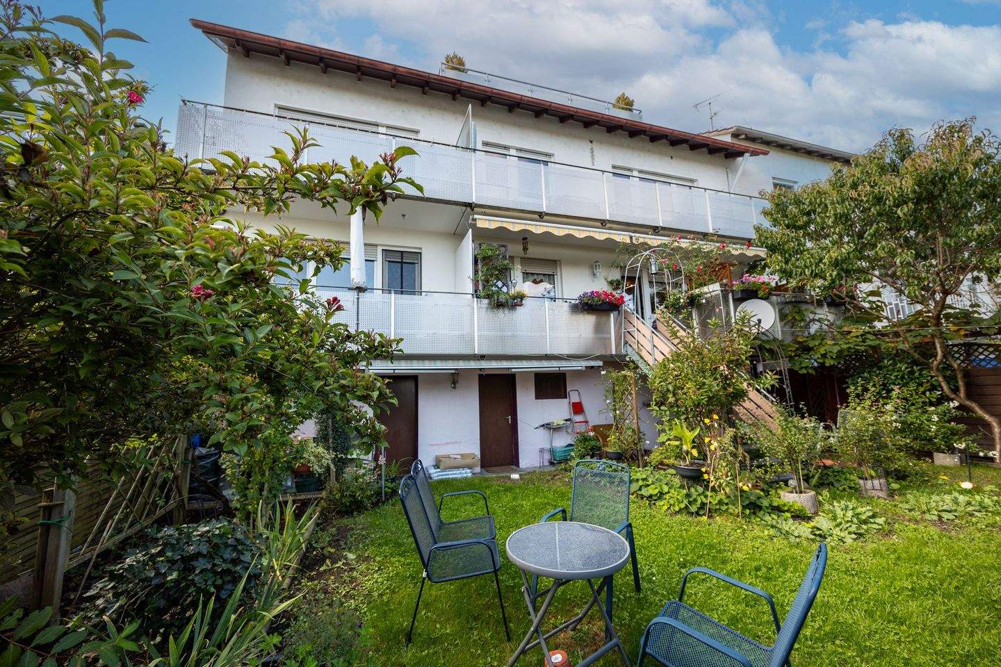 5-Familienhaus mit Garten - gepflegt, vermietet und werthaltig – Konstanz – Bild 1 von 9