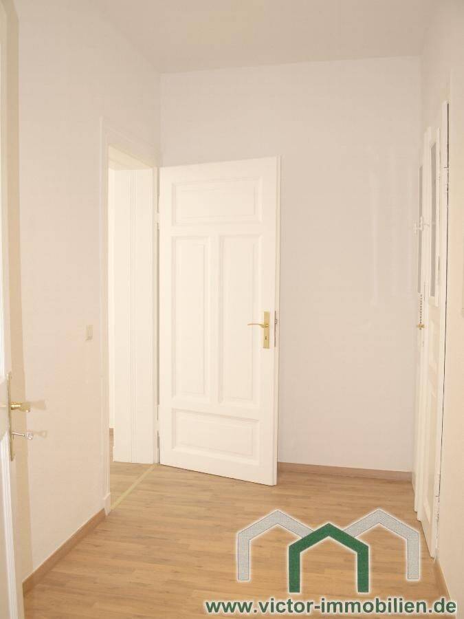 ** Gut geschnittene 2-Zimmer-Whg. mit Einbauküche und Balkon ** – Leipzig – Vorschaubild 9