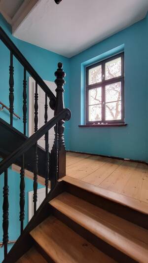 Sanierter Altbau mit Teilungserklärung, 1 GE + 6 WE, Balkone, umzäunter Innenhof, Keller – 4289 Leipzig – Vorschaubild 4